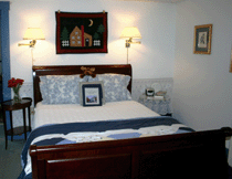 The Eastern Phoebe Suite